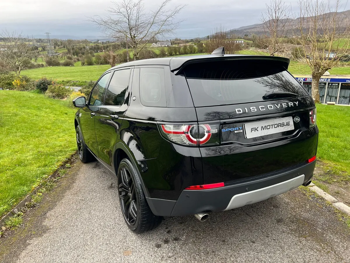 Land Rover Discovery Sport 2018 - Image 3