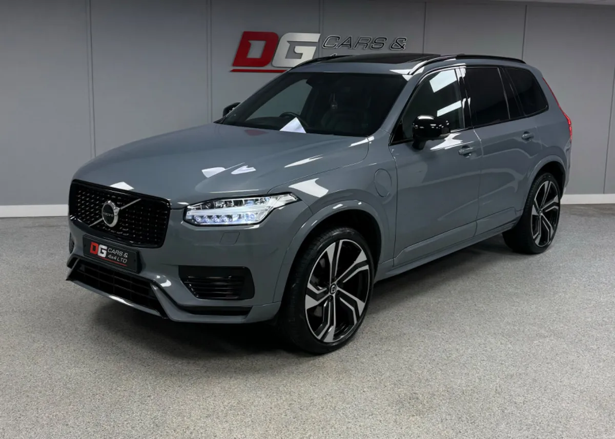 2022 Volvo XC90 2.0 T8 R Design Auto 7 Seater - Image 3