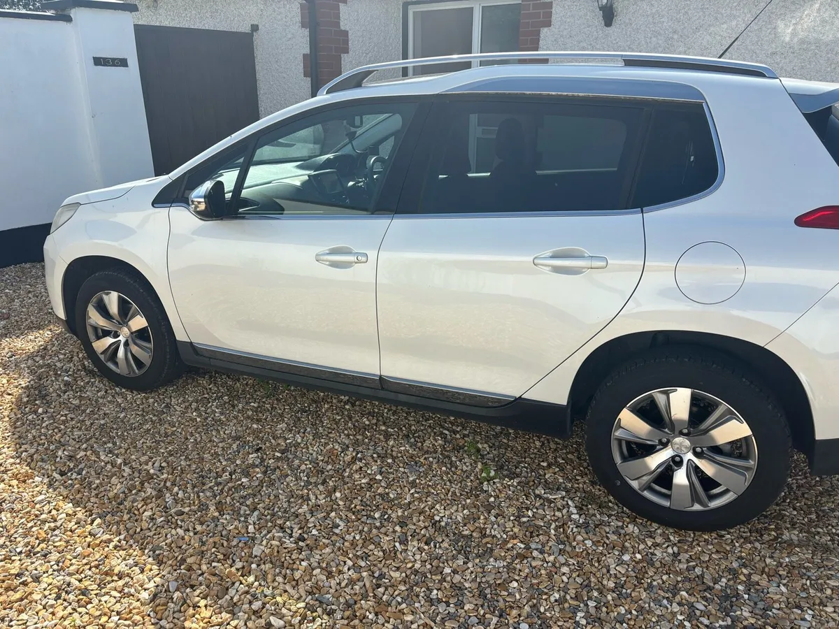 Peugeot 2008 2015 Panroof - Image 4