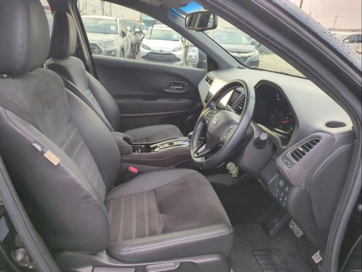 Honda Vezel Hybrid RS HondaSensing - Image 2