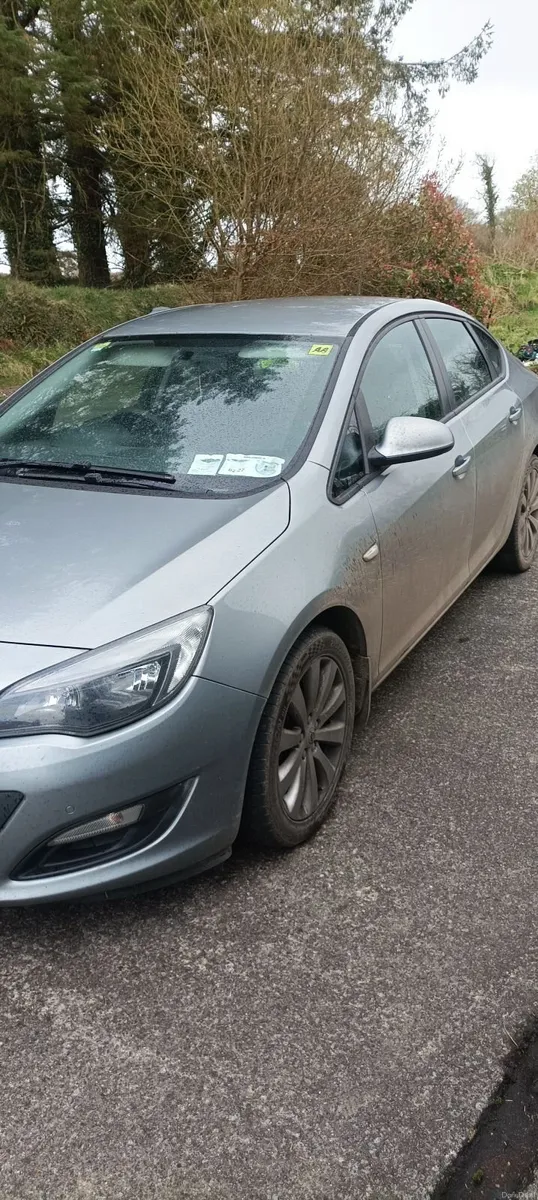 Opel Astra 2015 read add - Image 3