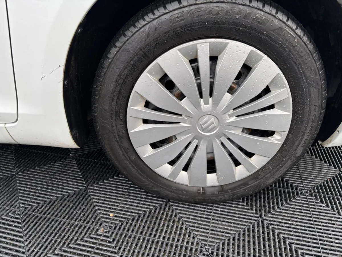 Suzuki Swift Swift 1.2 petrol auto eco model syste - Image 3