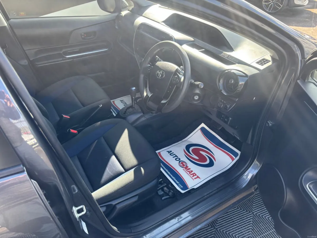 Toyota Aqua Toyota Aqua 1.5 self charging hybrid, - Image 4