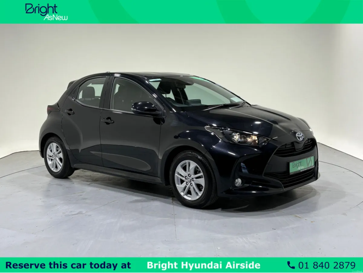 Toyota Yaris 1.5 HYBRID LUNA 4DR AUTO - Image 1
