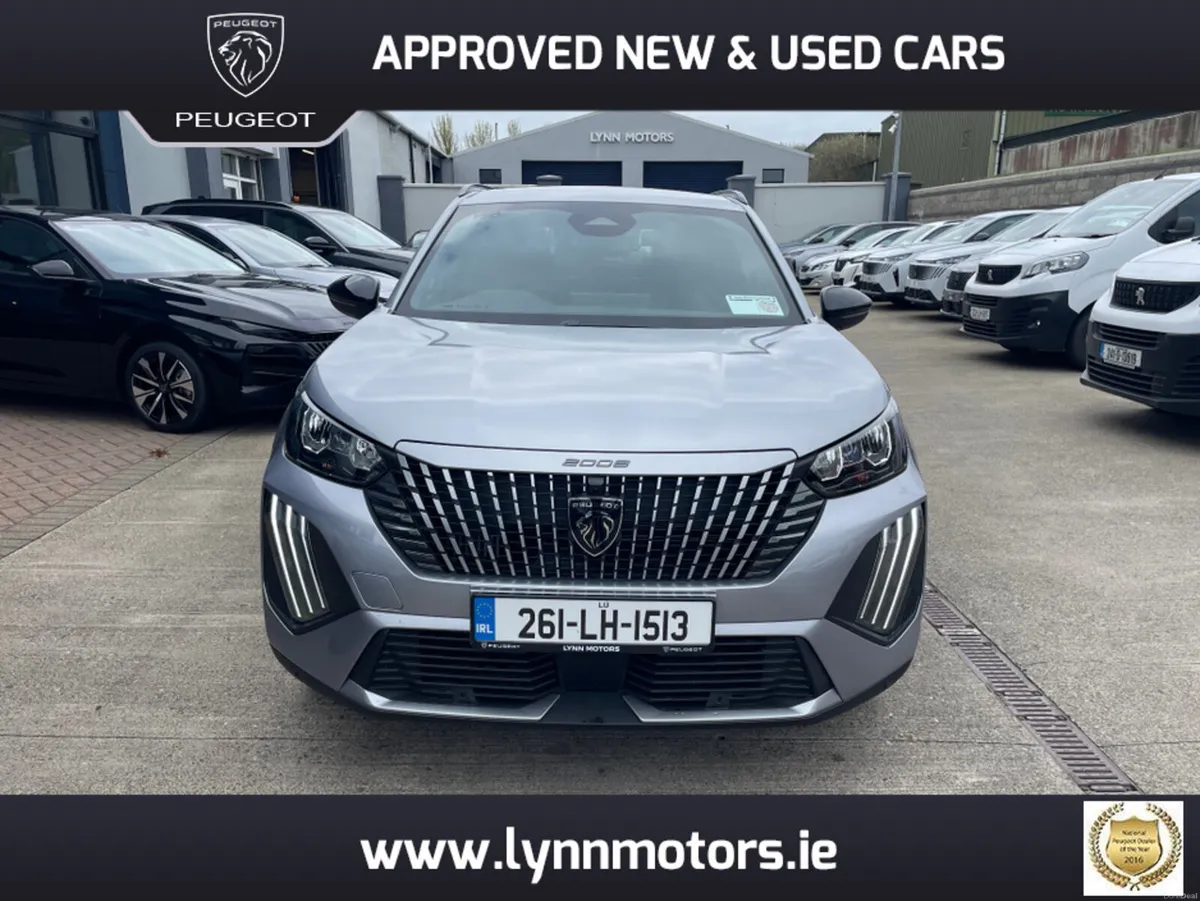 Peugeot 2008 ALLURE 1.2 MILD-HYBRID 13 - Image 3