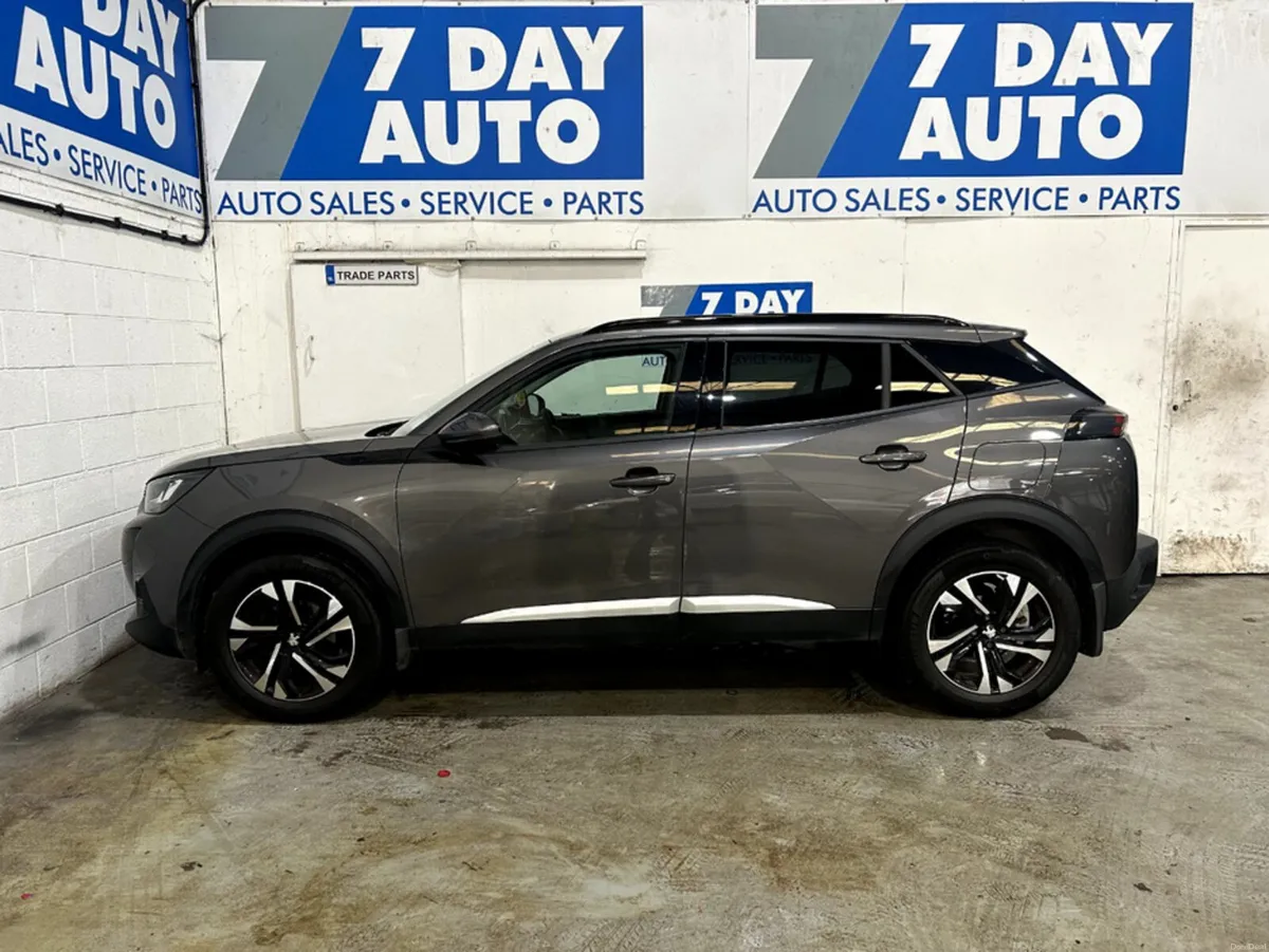 Peugeot 2008 ALLURE 1.2 100 4DR - Image 4