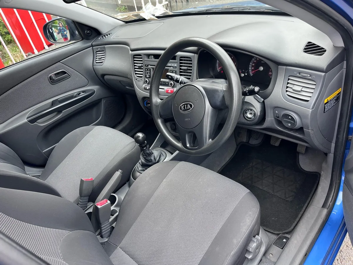 Kia Rio - Image 2