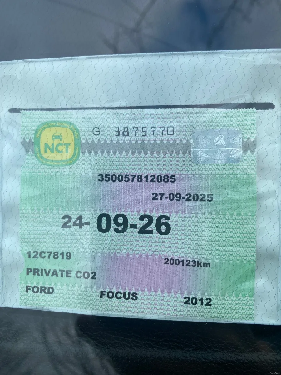 Ford Focus 2012 - Image 2