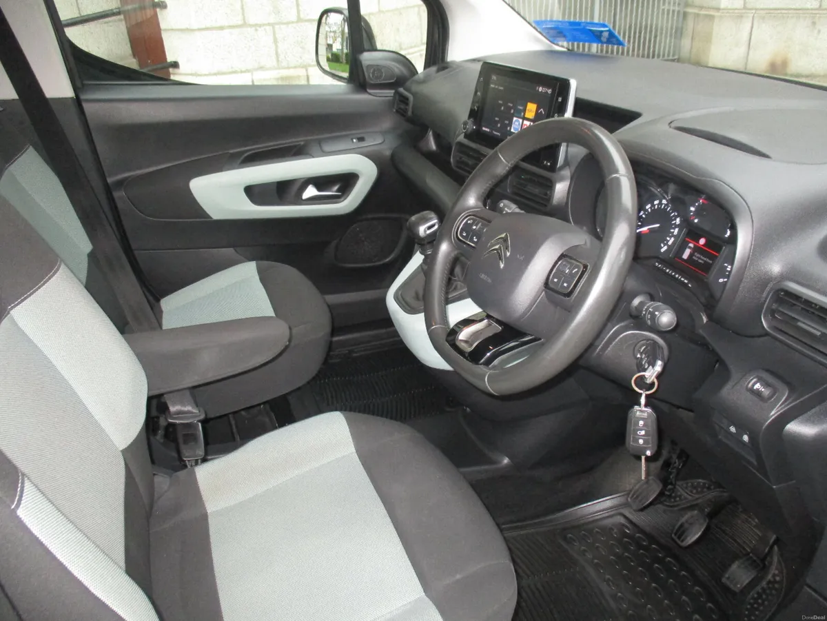 2023 CITROEN BERLINGO WHEELCHAIR ACCESSIBLE - Image 3