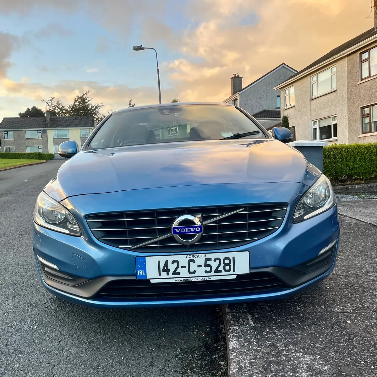 PRICE DROP Low milage lovely VOLVO S 60 new NCT - Image 3
