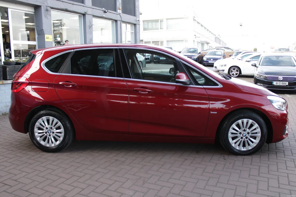 2017 BMW 218D 2.0 5DR AUTO - Image 3