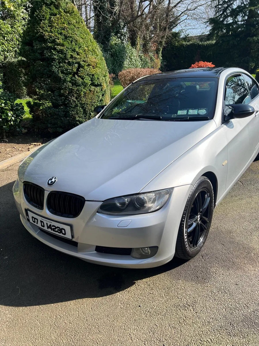 BMW 325i Coupe - Image 1