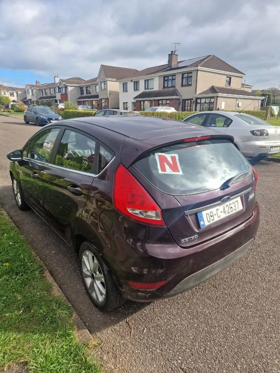 2009 Ford Fiesta - Image 3