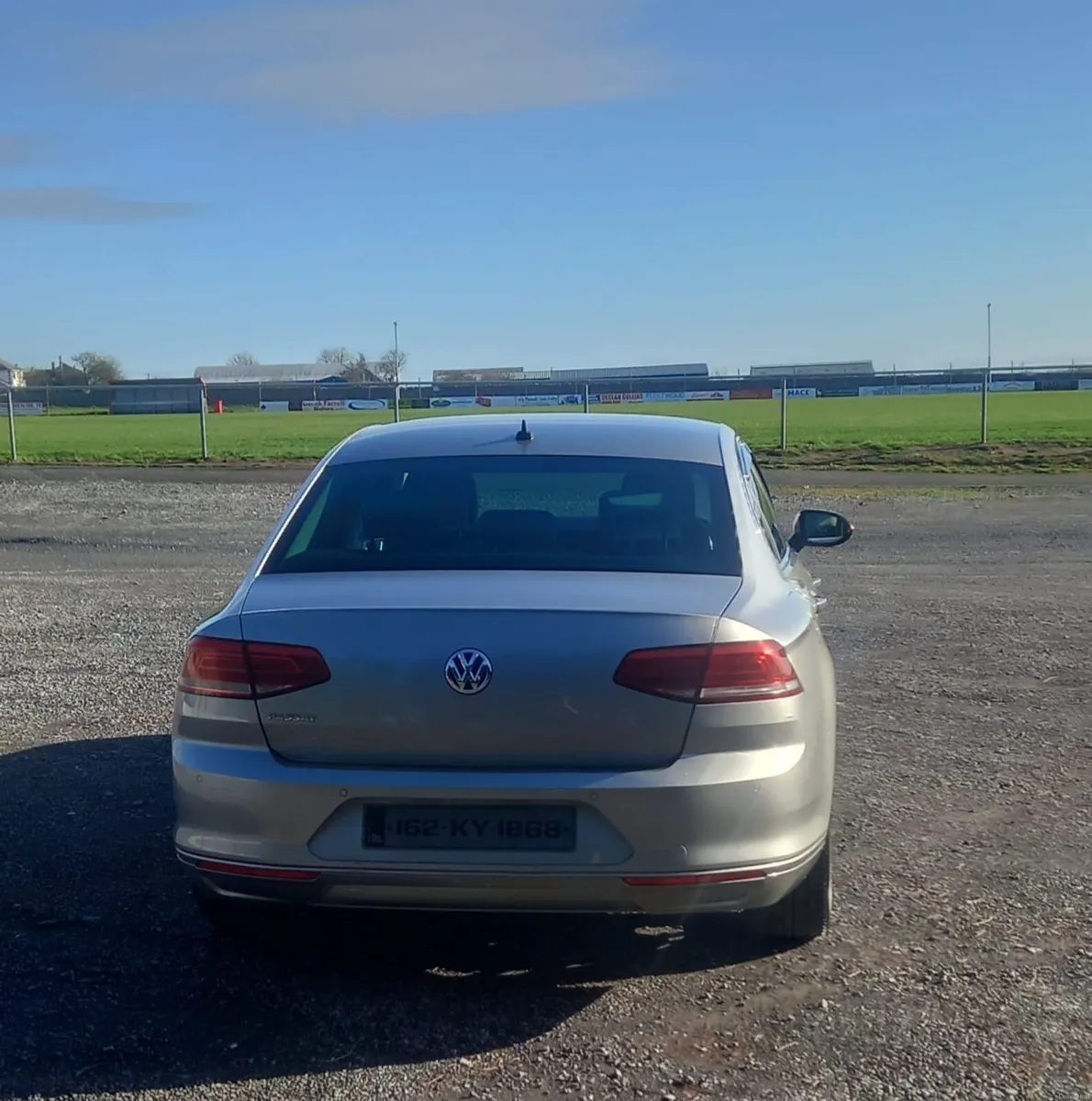 Volkswagen Passat 2016 - Image 3