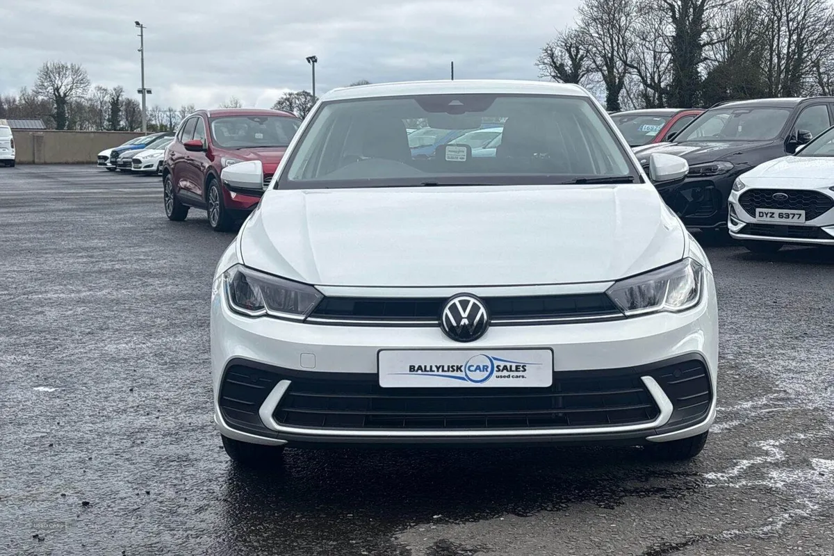 Volkswagen Polo 1.0 EVO 80PS Life in White with on - Image 4