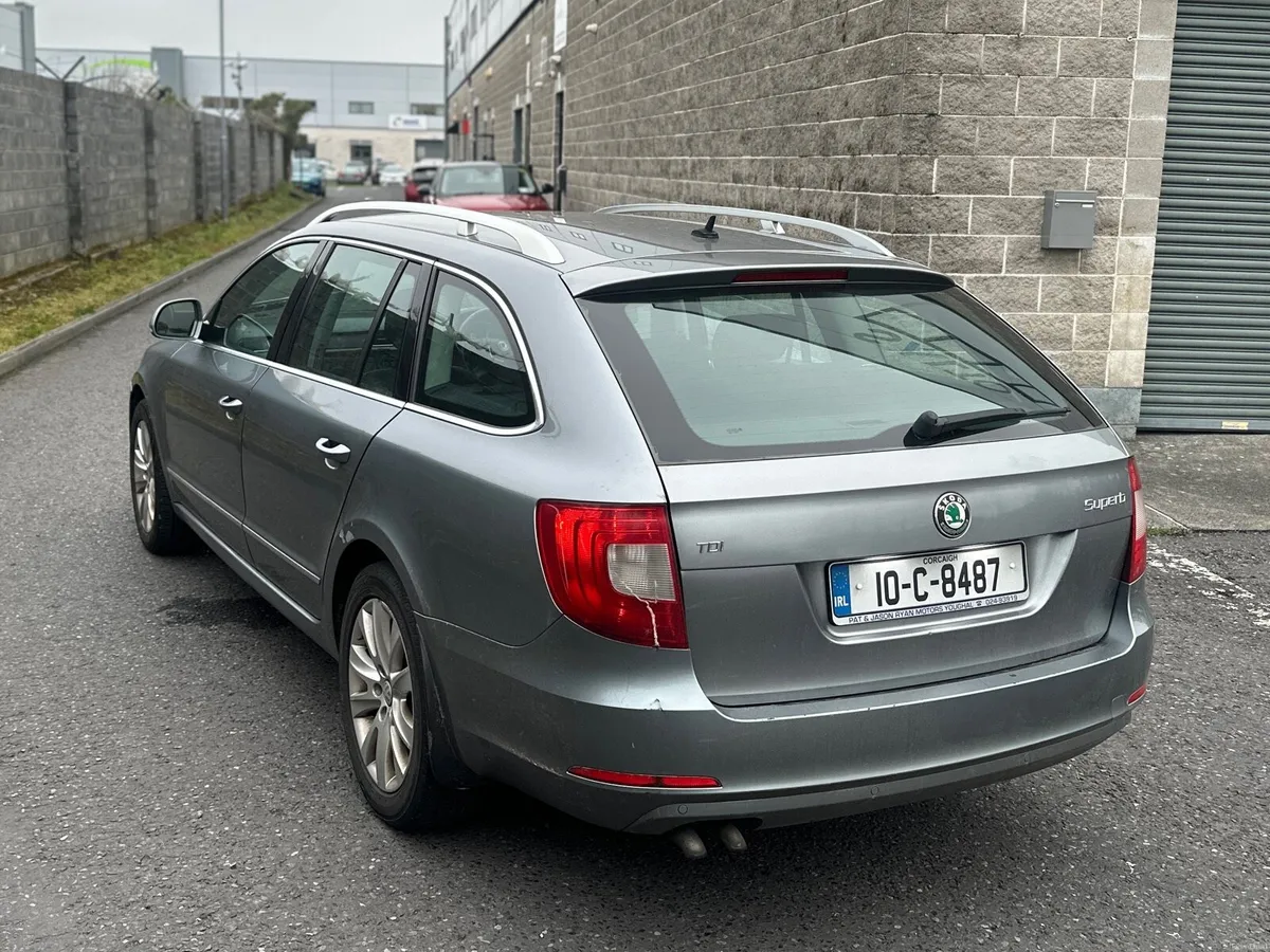 Skoda Superb estate 2010 - Image 4