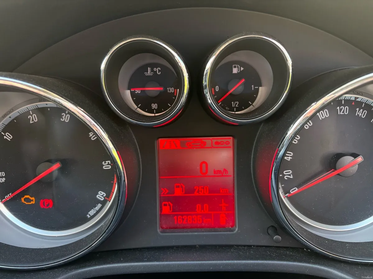 2014 Opel insignia 2 litre - Image 3