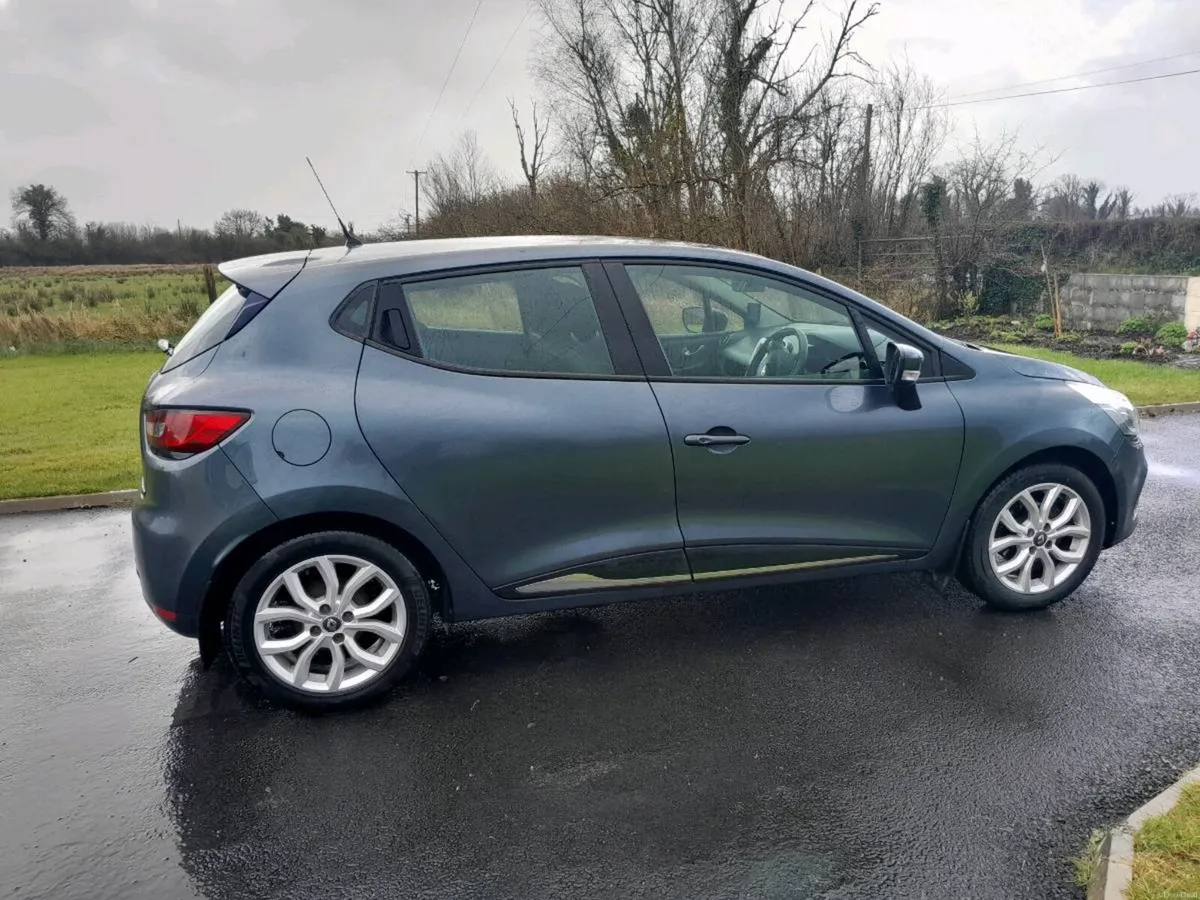 2018 Renault Clio. - Image 4