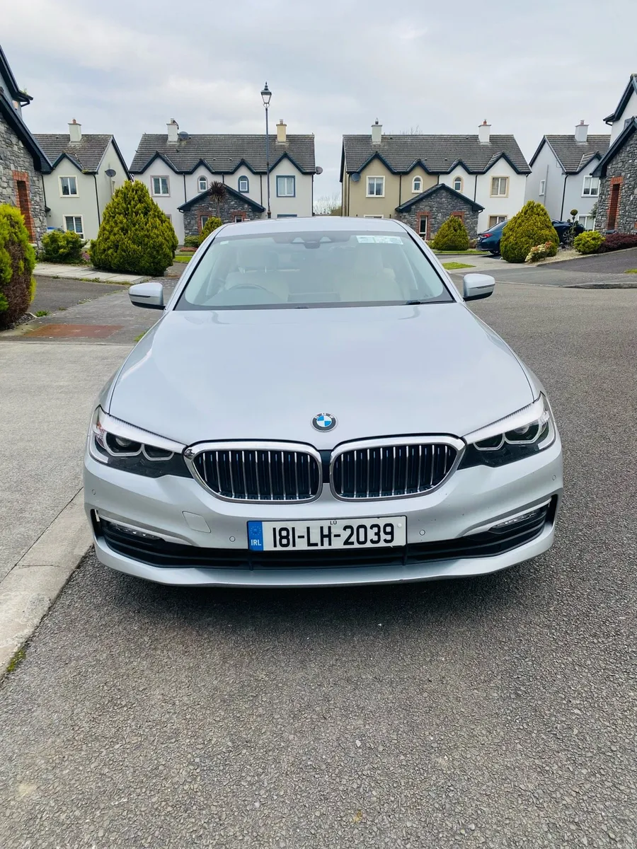 BMW 530e Hybrid - Luxury, Economy & Power - Must S - Image 1