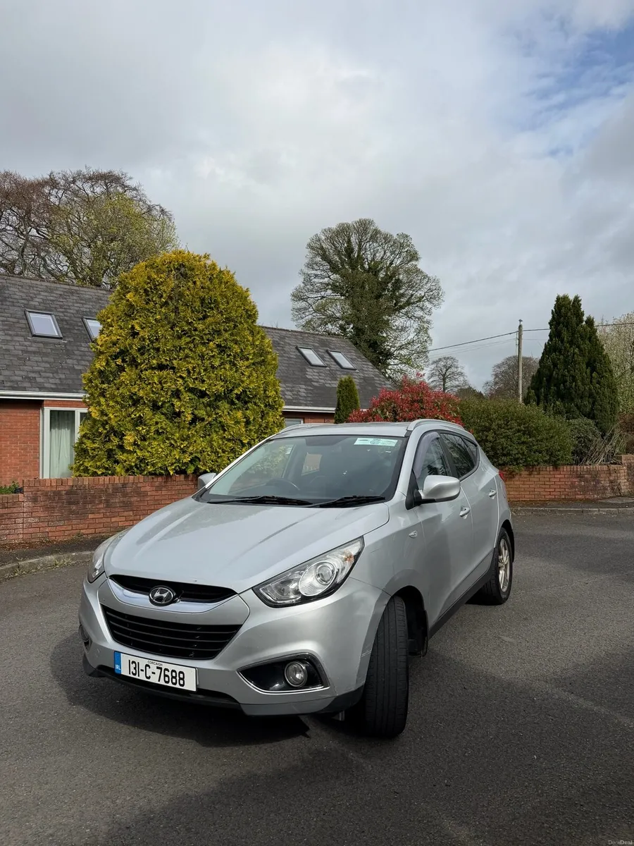 2013 Hyundai ix35 1.7 Executive | NCT 10/26 & Tax - Image 2