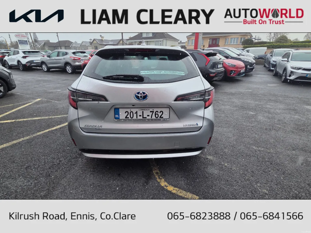 Toyota Corolla HYBRID LUNA T/S AUTO 4DR - Image 4