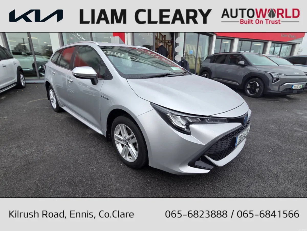 Toyota Corolla HYBRID LUNA T/S AUTO 4DR - Image 1