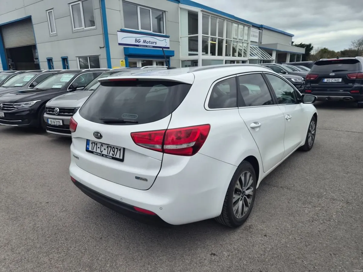 Kia Ceed 1.6 Crdi 3 134BHP 5DR - Image 4