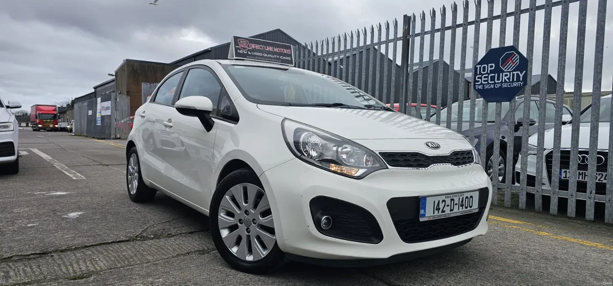2014 Kia Rio    (2 Owners & low milage) - Image 1