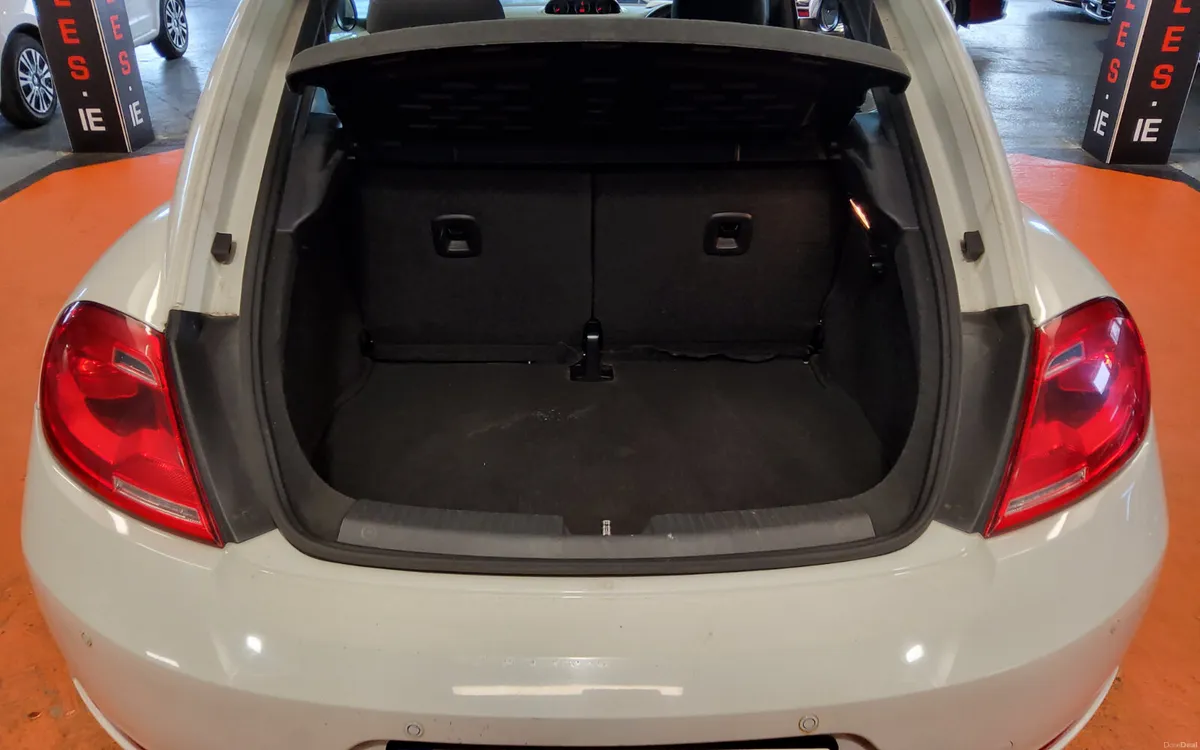 Volkswagen Beetle 2015 - Image 4