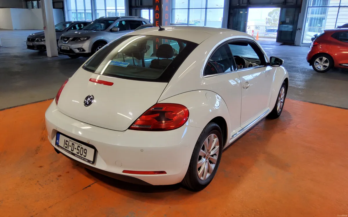 Volkswagen Beetle 2015 - Image 3