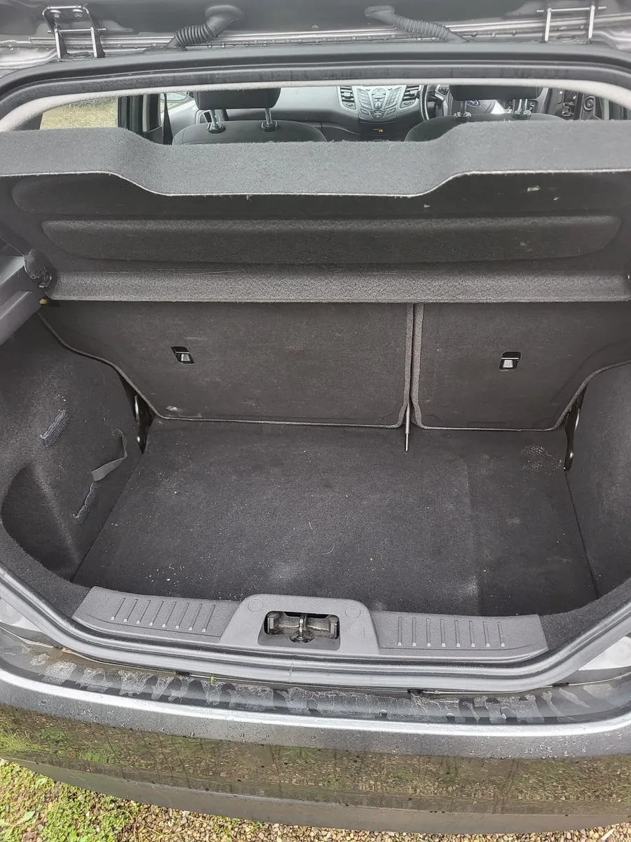 Ford Fiesta 2017 - Image 2