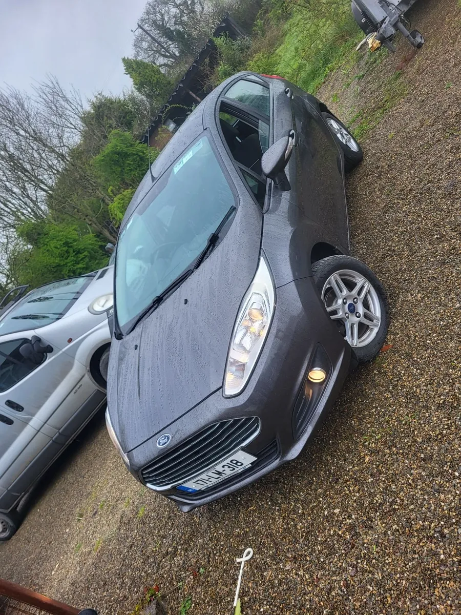 Ford Fiesta 2017 - Image 1