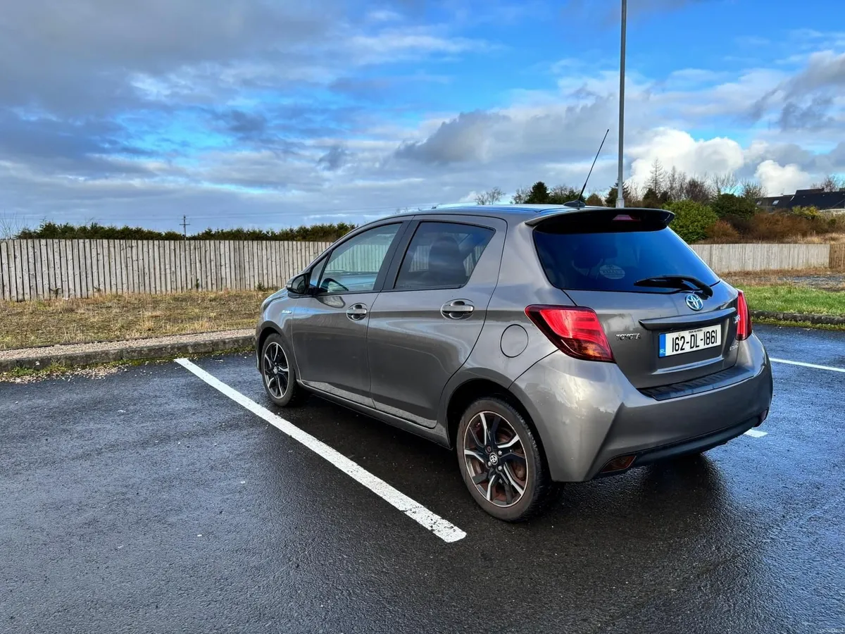 Toyota Yaris 2016 - Image 4