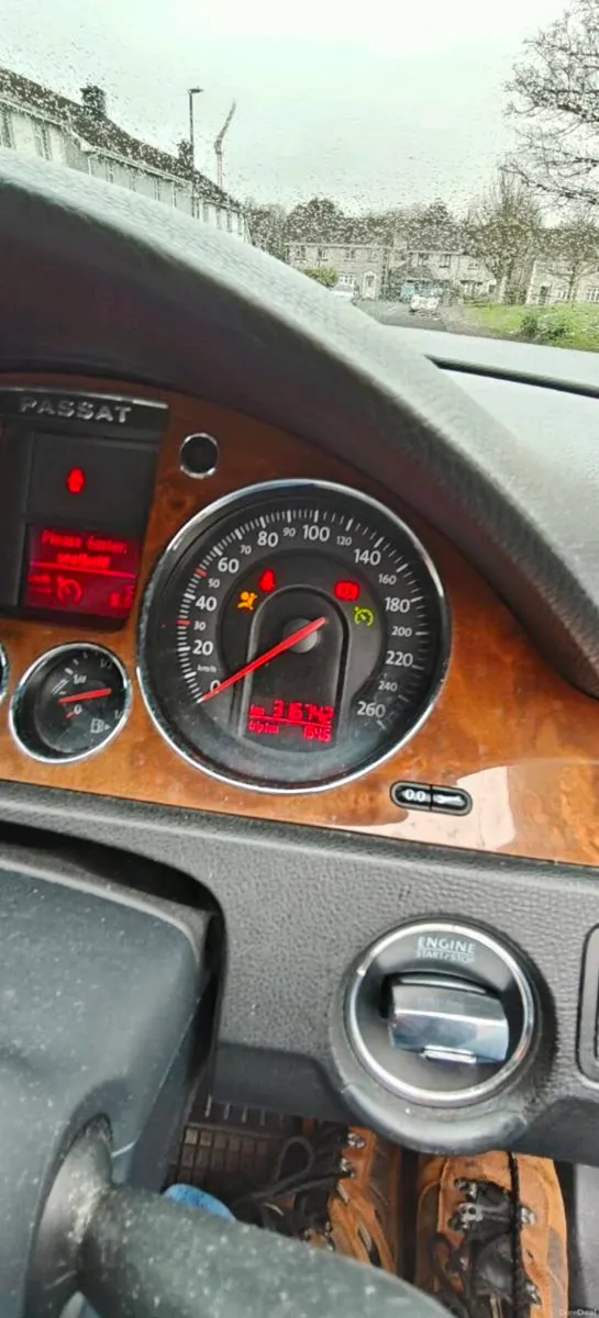 Volkswagen Passat - Image 3