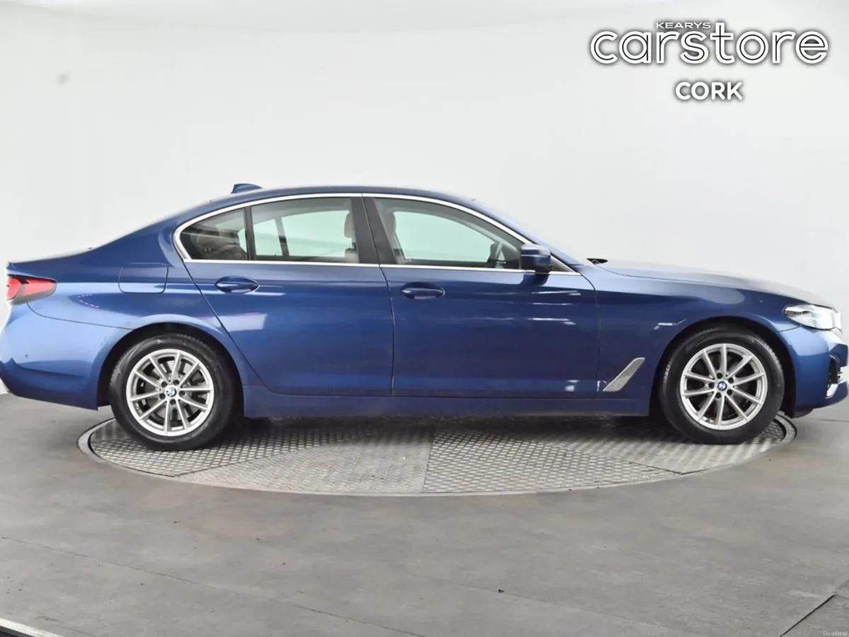 BMW 5-Series 520d SE (MHT) - Image 2