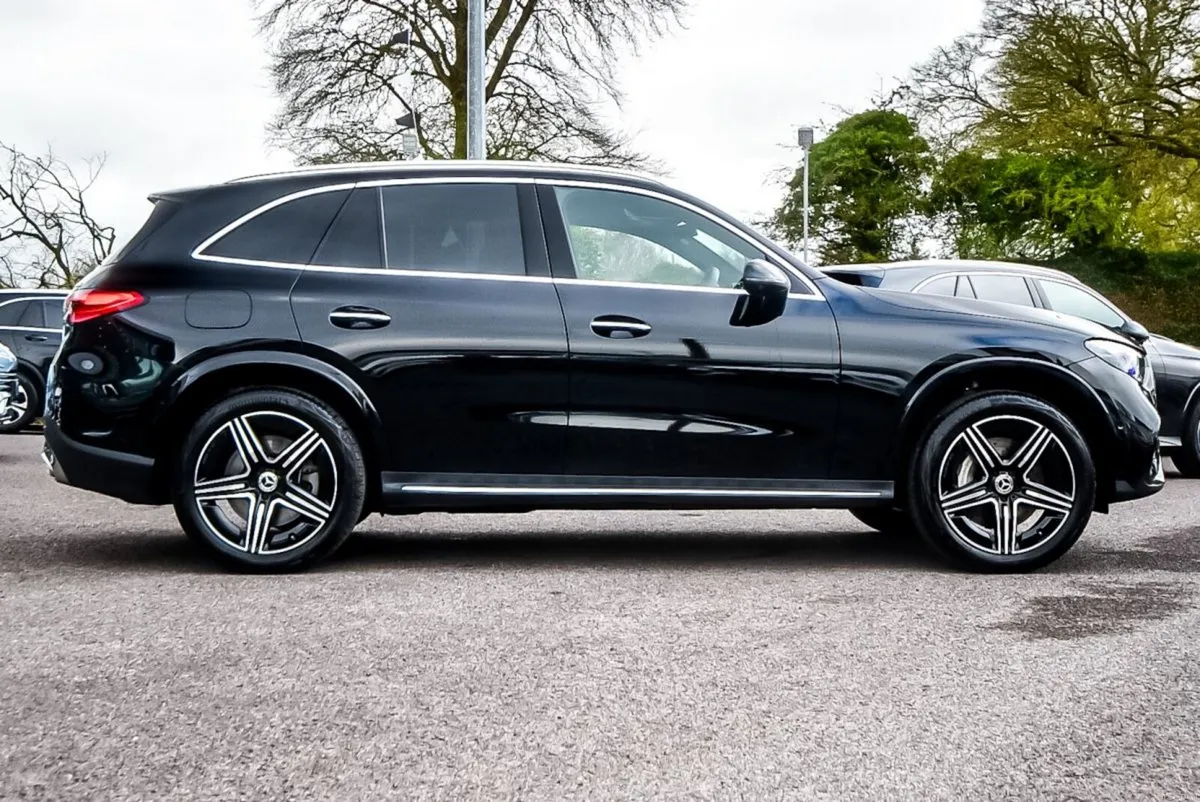 Mercedes-Benz GLC 300de AMG Premium 328bhp PHEV - Image 4