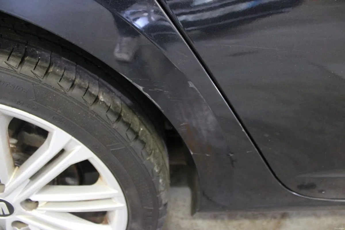 SEAT Leon 1.6 TDI 105 PS S St/St - TENDER 43 - ENG - Image 3