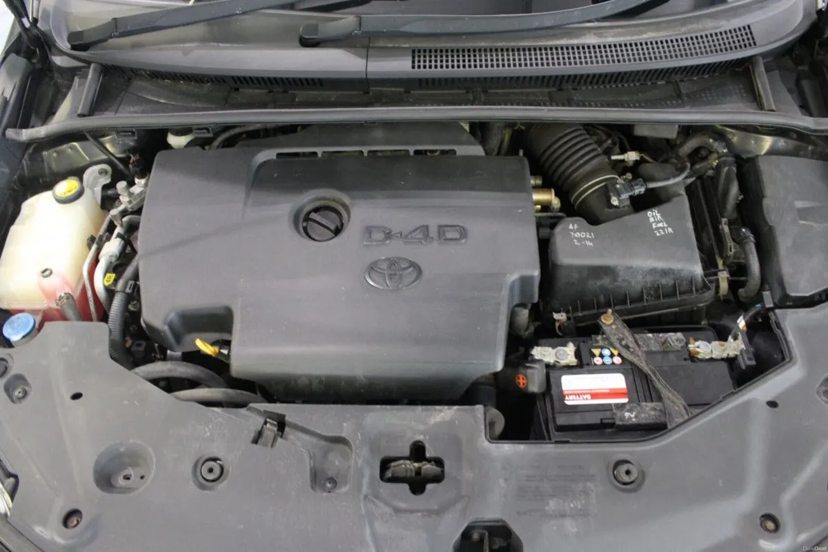 Toyota Avensis 2.0 D-4D DPF 125 BHP Strata - TENDE - Image 4