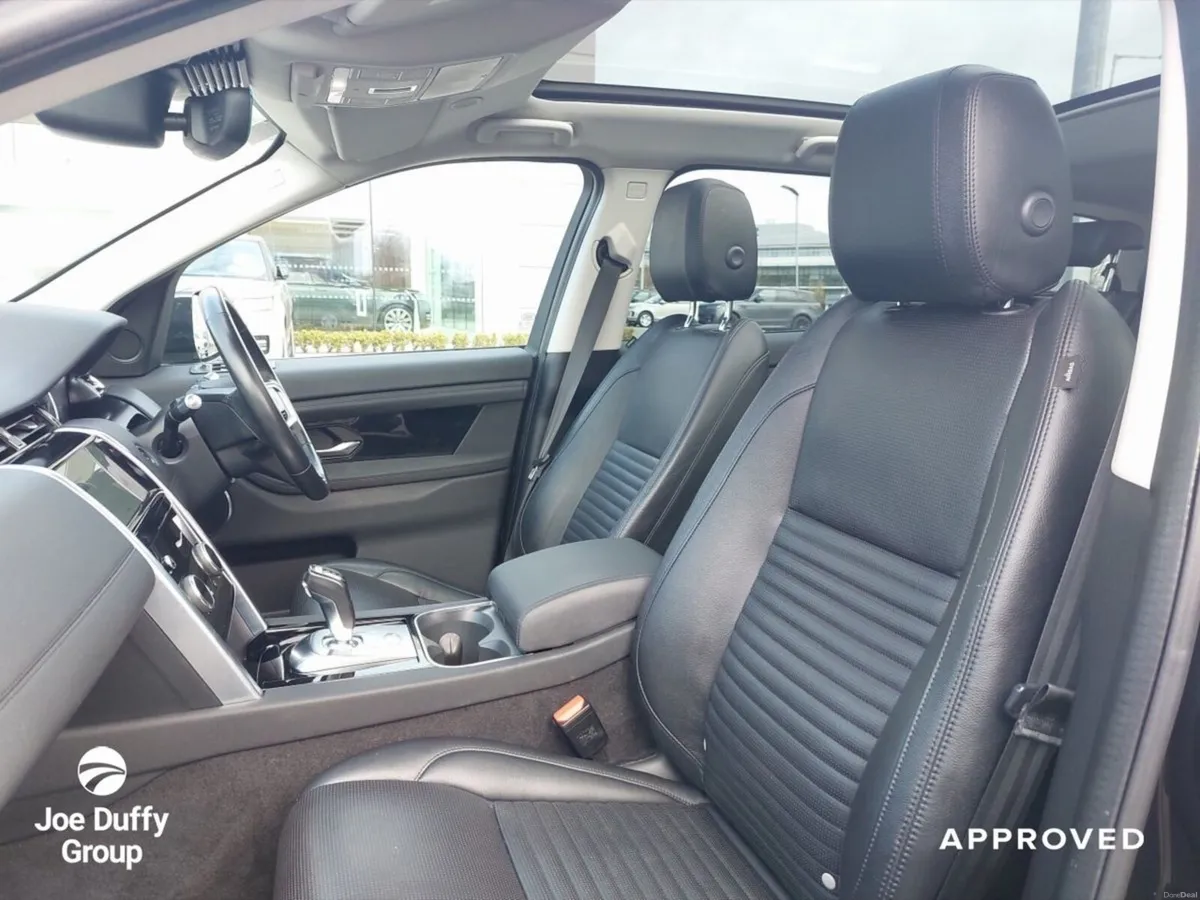 Land Rover Discovery Sport 1.5 I3 PHEV 300 PS AWD - Image 4