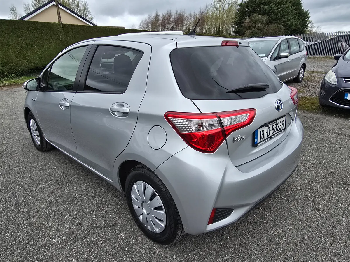 181 Toyota Vitz Yaris Hybrid Automatic - Image 2