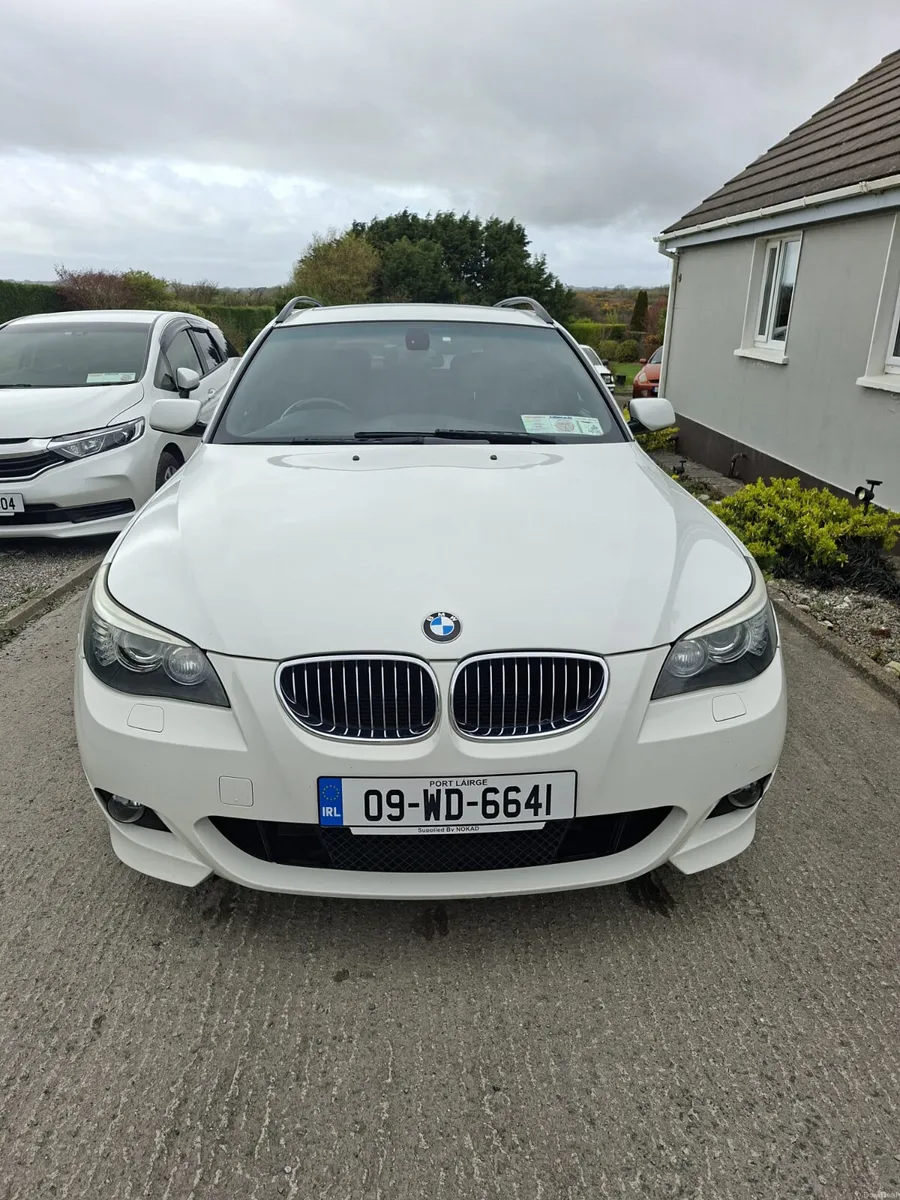 BMW 525i M Sport Touring - Image 1