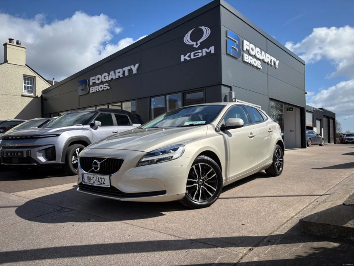 Volvo V40 2018, D2 MOMENTUM ED 5DR - Image 1