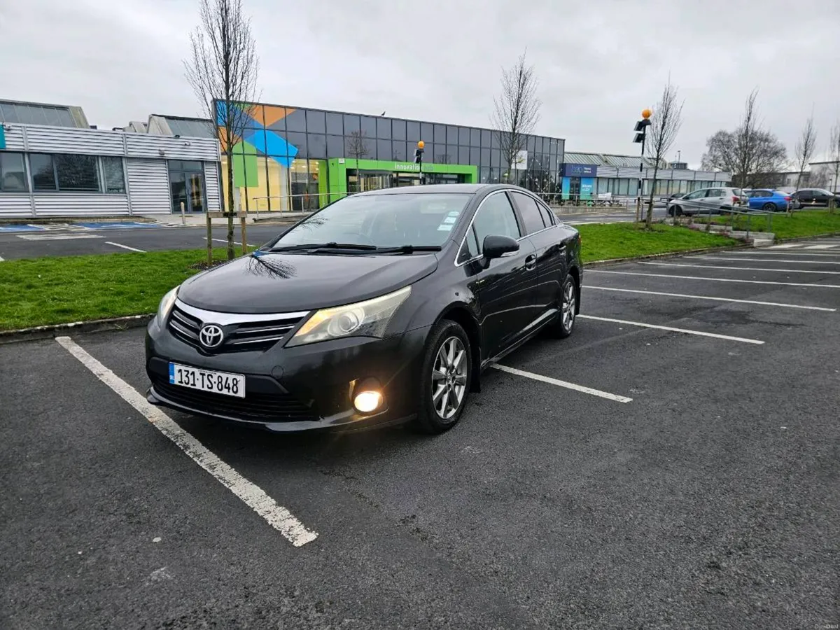 2013 Toyota Avensis - Image 2
