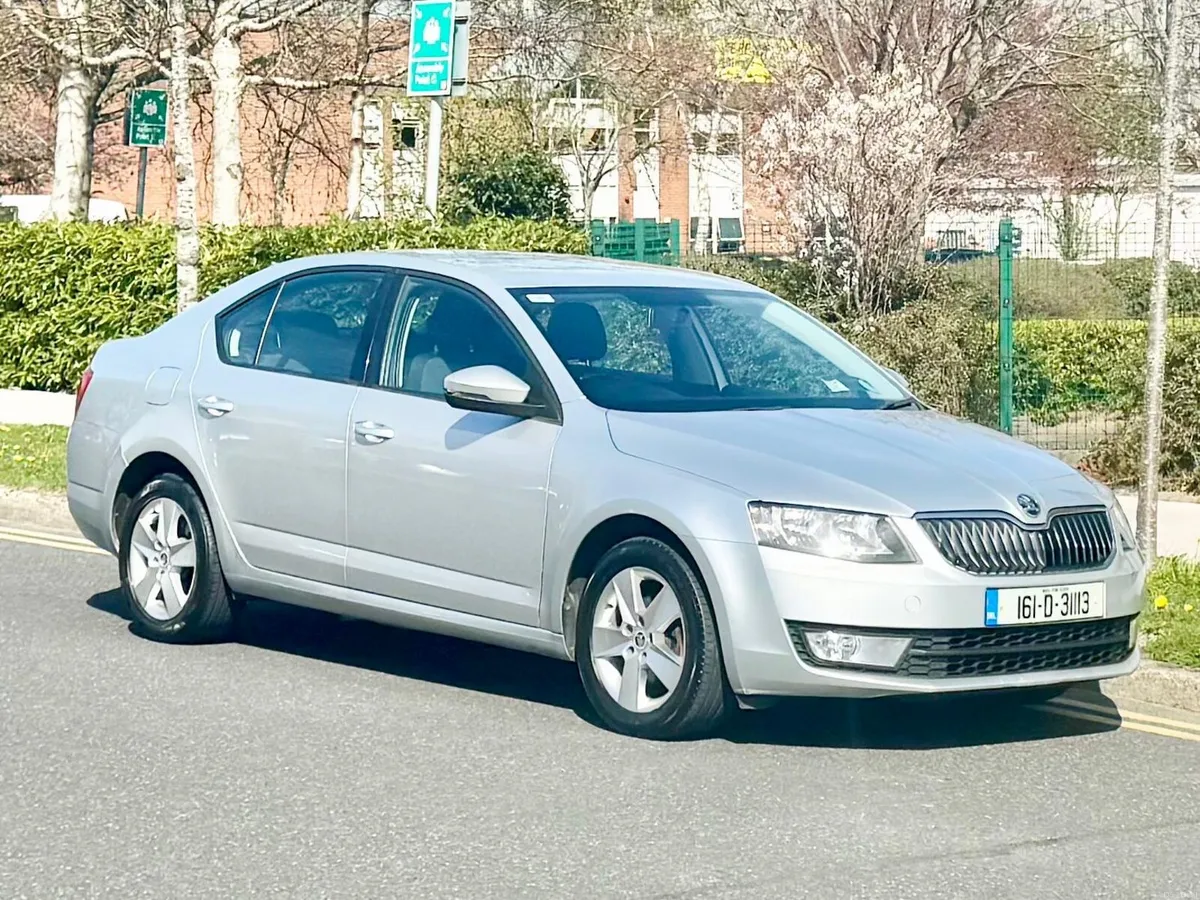 SKODA OCTAVIA NCT 03/27 TAX 04/26 - Image 1