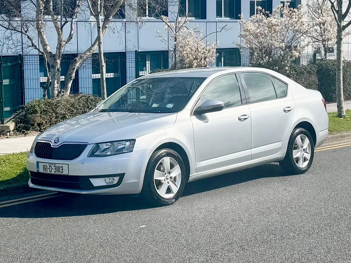 SKODA OCTAVIA NCT 03/27 TAX 04/26 - Image 2