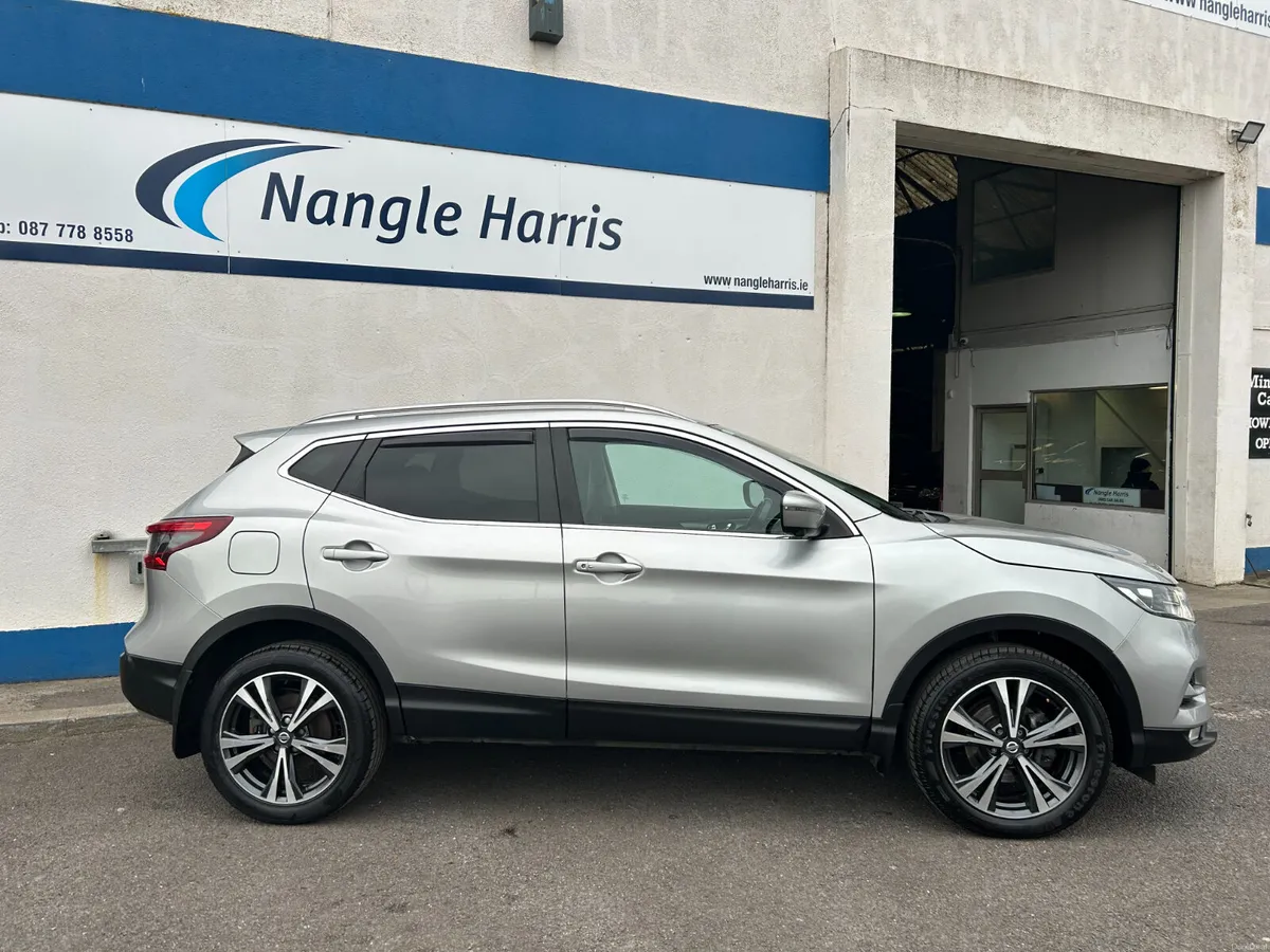 Nissan Qashqai PAN ROOF. - Image 4