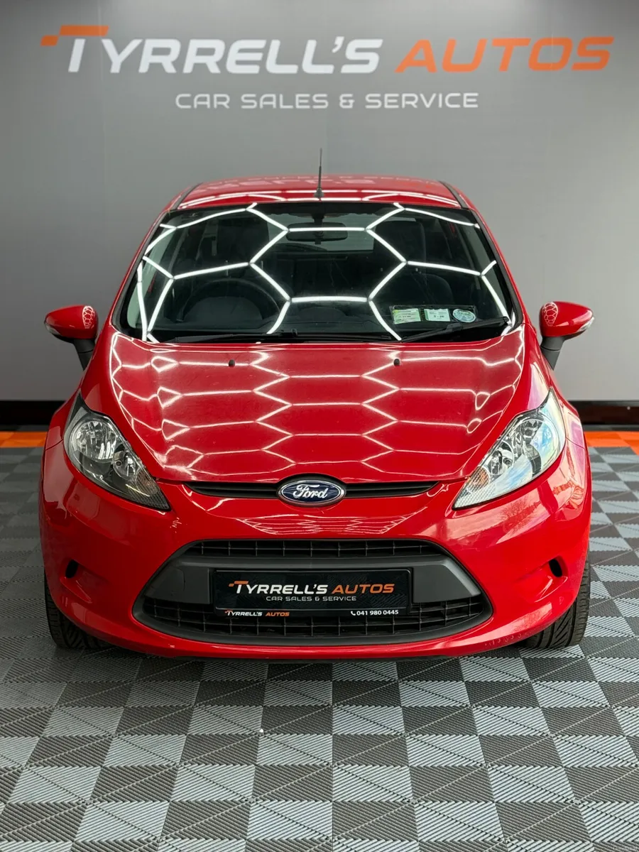 Ford Fiesta 1.25 Petrol "ONLY 97K KMS" Zetec 2012 - Image 3