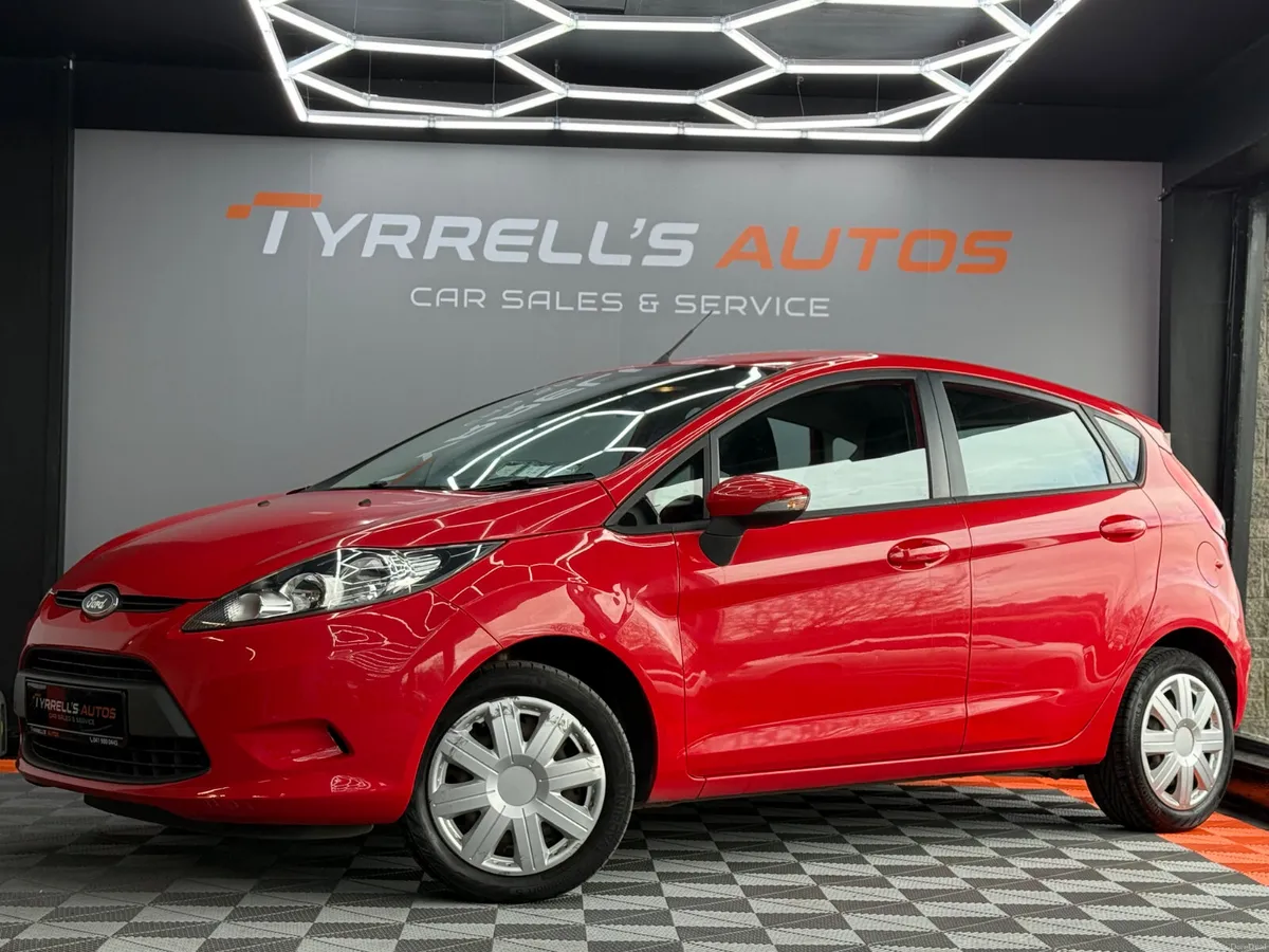 Ford Fiesta 1.25 Petrol "ONLY 97K KMS" Zetec 2012 - Image 4