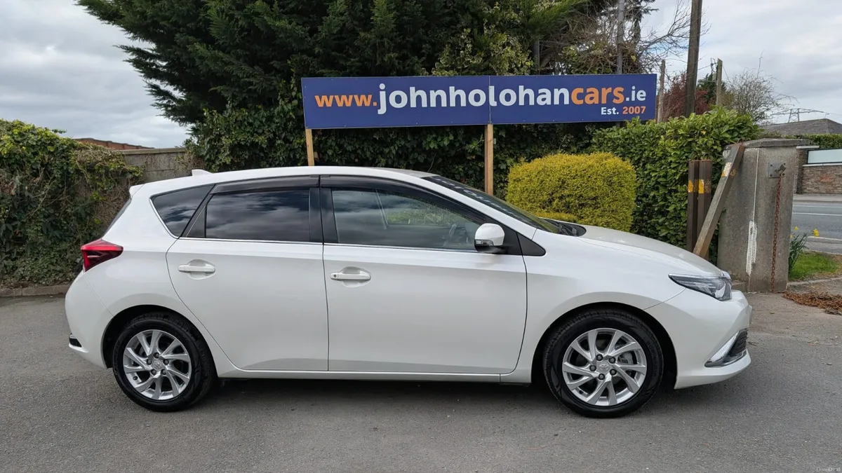 Toyota Auris Auto // Non Hybrid // - Image 2