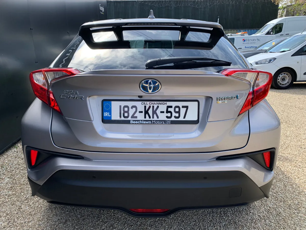 TOYOTA C-HR 1.8 HYBRID SOL 5DR - Image 4